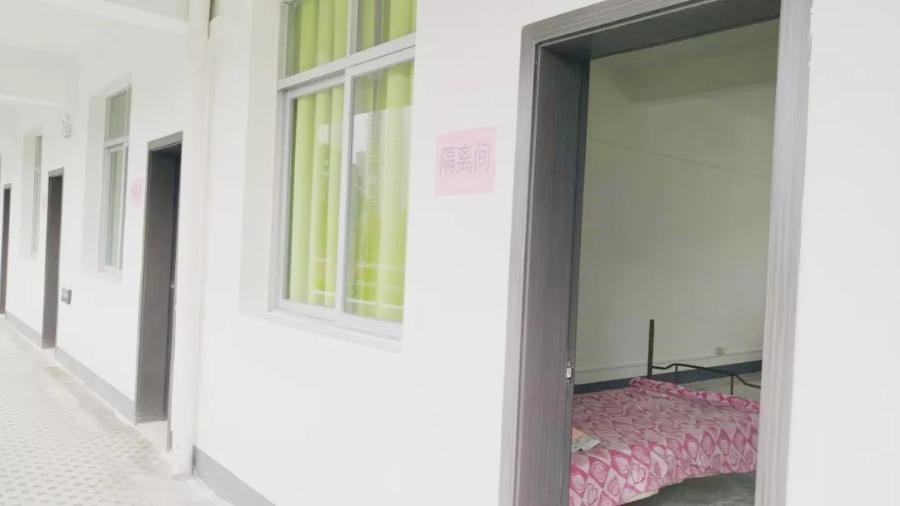 多措并举安全复工—广州市白云区融媒体中心采访白云山化学制药厂 多措并举安全复工—广州市白云区融媒体中心采访白云山化学制药厂